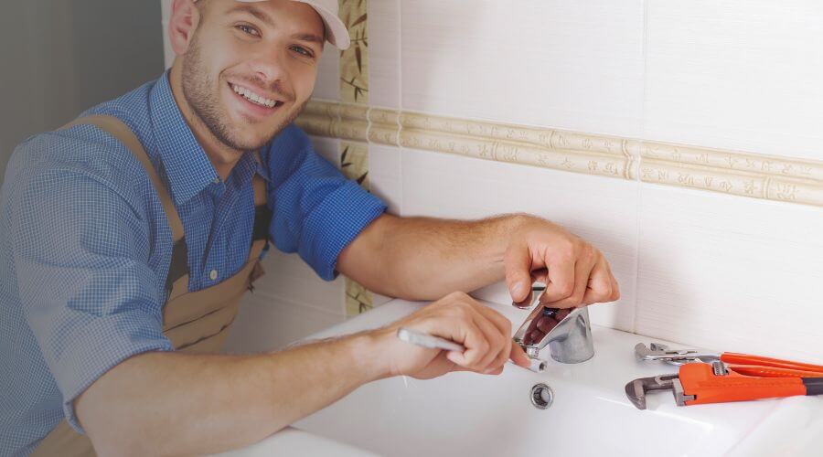 Professional clogged drains services in Bringhurst, IN